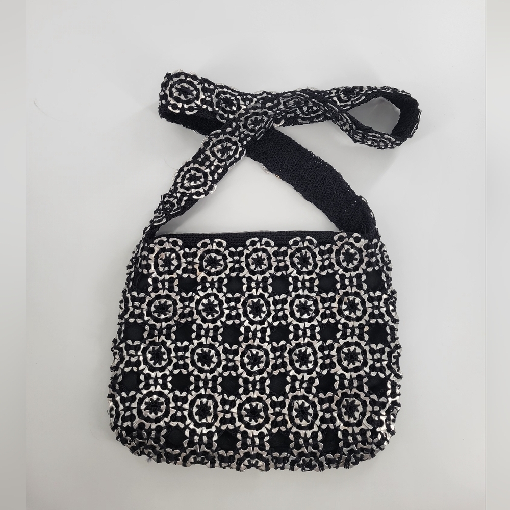 Tote bag made from pull tabs croched black silver